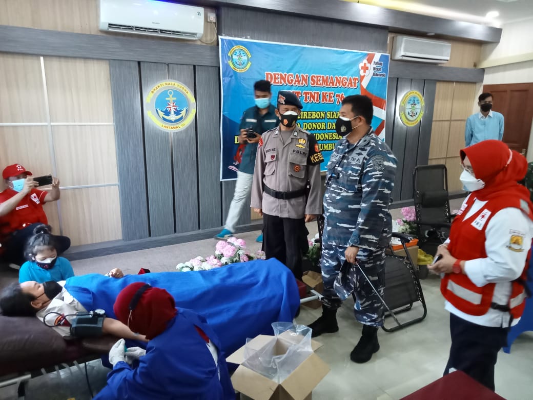 Rangkaian Peringatan HUT Ke-76 TNI AL, Lanal Cirebon Adakan Donor Darah dan Plasma