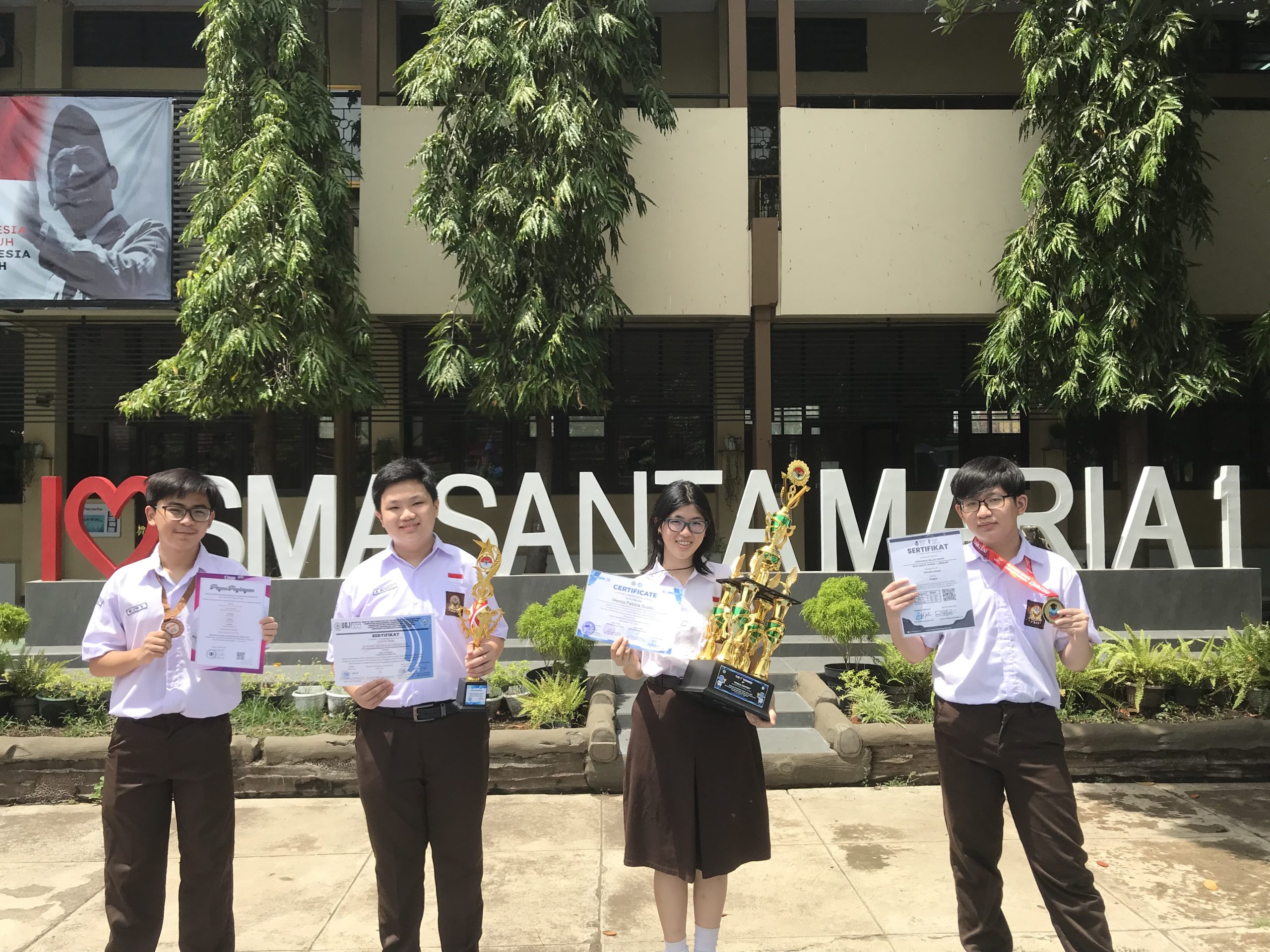 SMA Santa Maria Buktikan Mental Juara