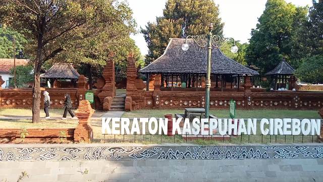 Dualisme Keraton Kasepuhan Cirebon, SKC : Jangan Mengikuti Arus Dagelan
