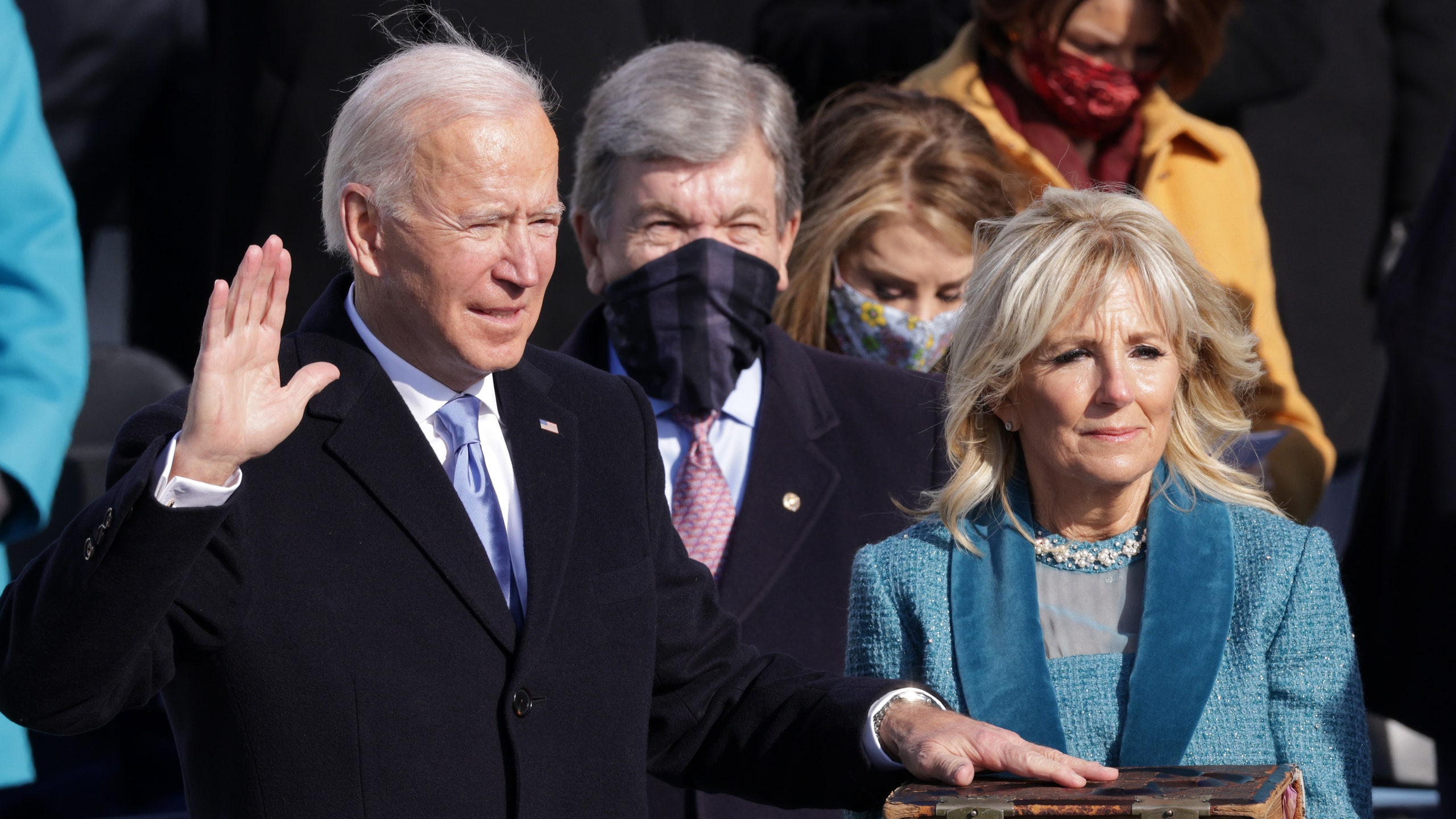 Biden Bantah soal Pertemuan dengan Xi Jinping