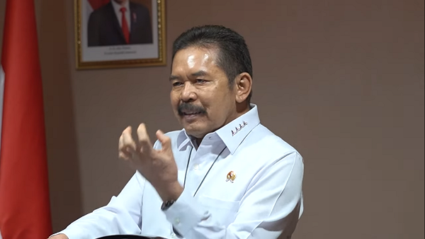 Lahir di Cirebon, SD di Majalengka, Gelar Profesor Jaksa Agung ST Burhanuddin Jadi Polemik