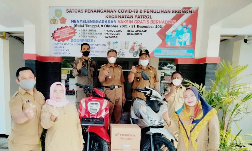 Vaksinasi Berhadiah 2 Unit Motor di Bugel Indramayu, Kejutan dari Pemdes