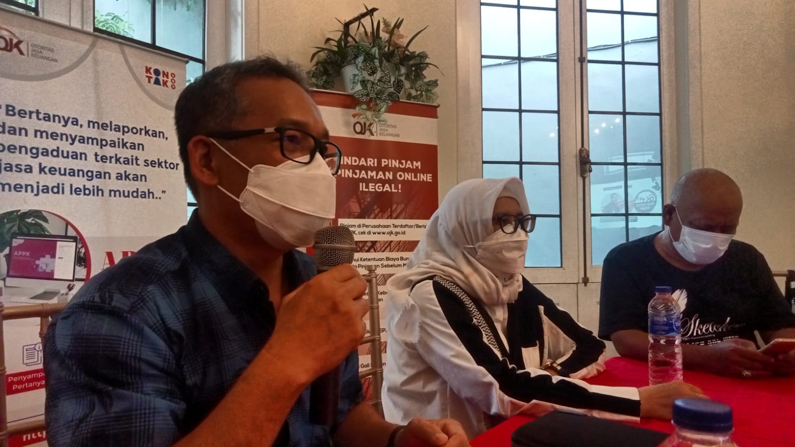 OJK Cirebon Terima Aduan Korban Pinjol Ilegal, Inilah Call Center yang Bisa Dihubungi