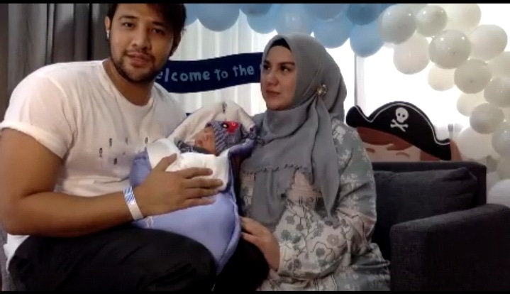 Wow…Baby Air Lebih Dikenal Daripada  Irish Bella-Ammar Zoni