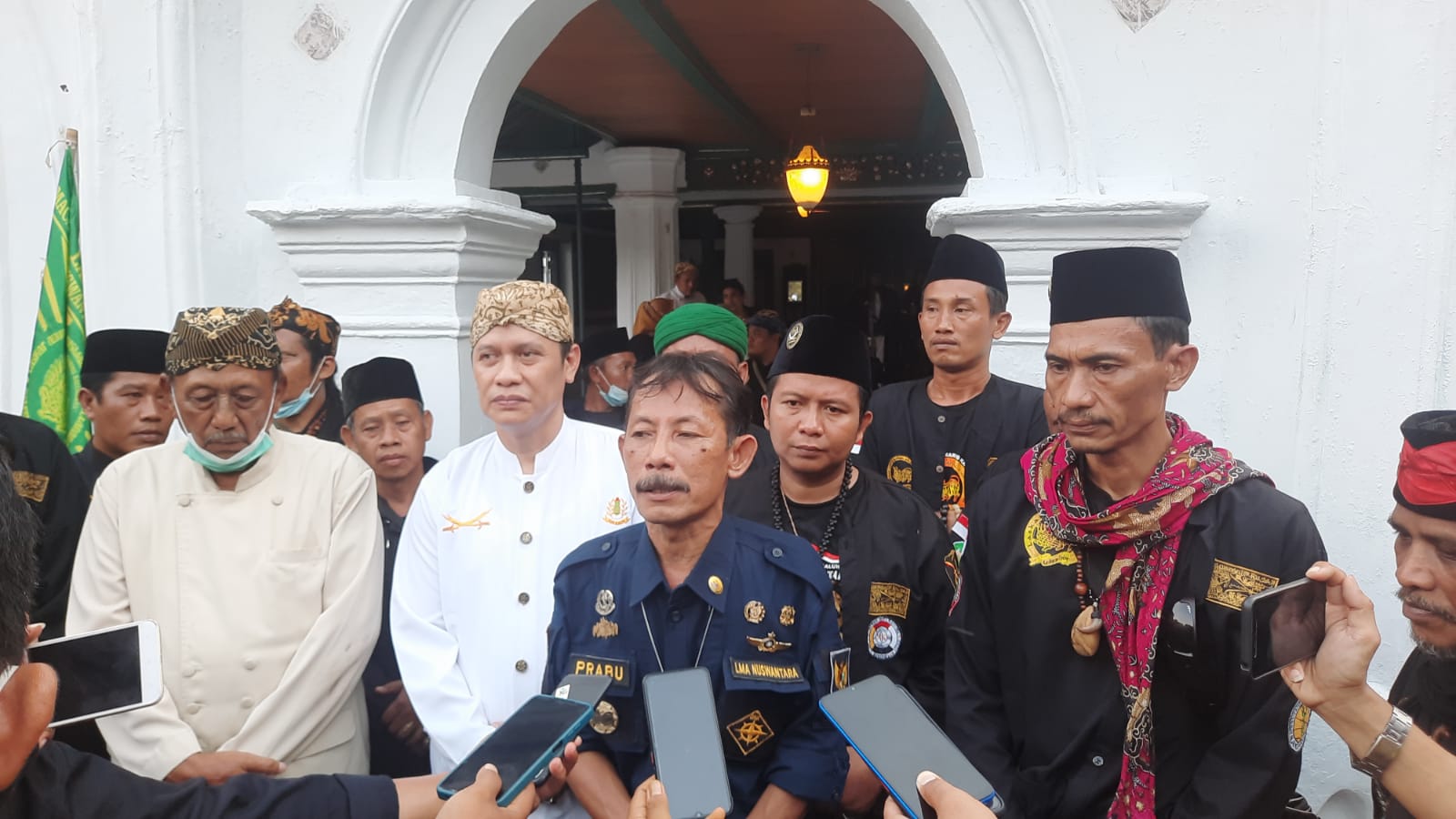 Soal Polemik Kasepuhan, Prabu Diaz: Kalau Jumenengannya Tidak di Prabayaksa Kami Tidak Mengakui itu Sultan