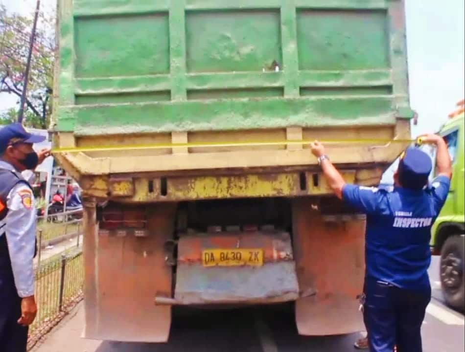 Cegah Kerusakan Jalan, Dishub Kab Cirebon Lakukan Ini