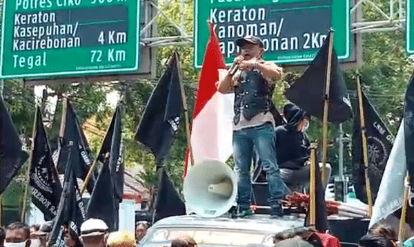 Demo di Kota Cirebon, Kelompok Kedua Datang, Persoalkan Gedung Fakultas Kedokteran UGJ