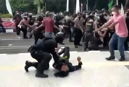 Viral Mahasiswa Demo Dibanting Oknum Polisi hingga Kejang, Kapolresta Tangerang Sebut Kondisinya Sehat