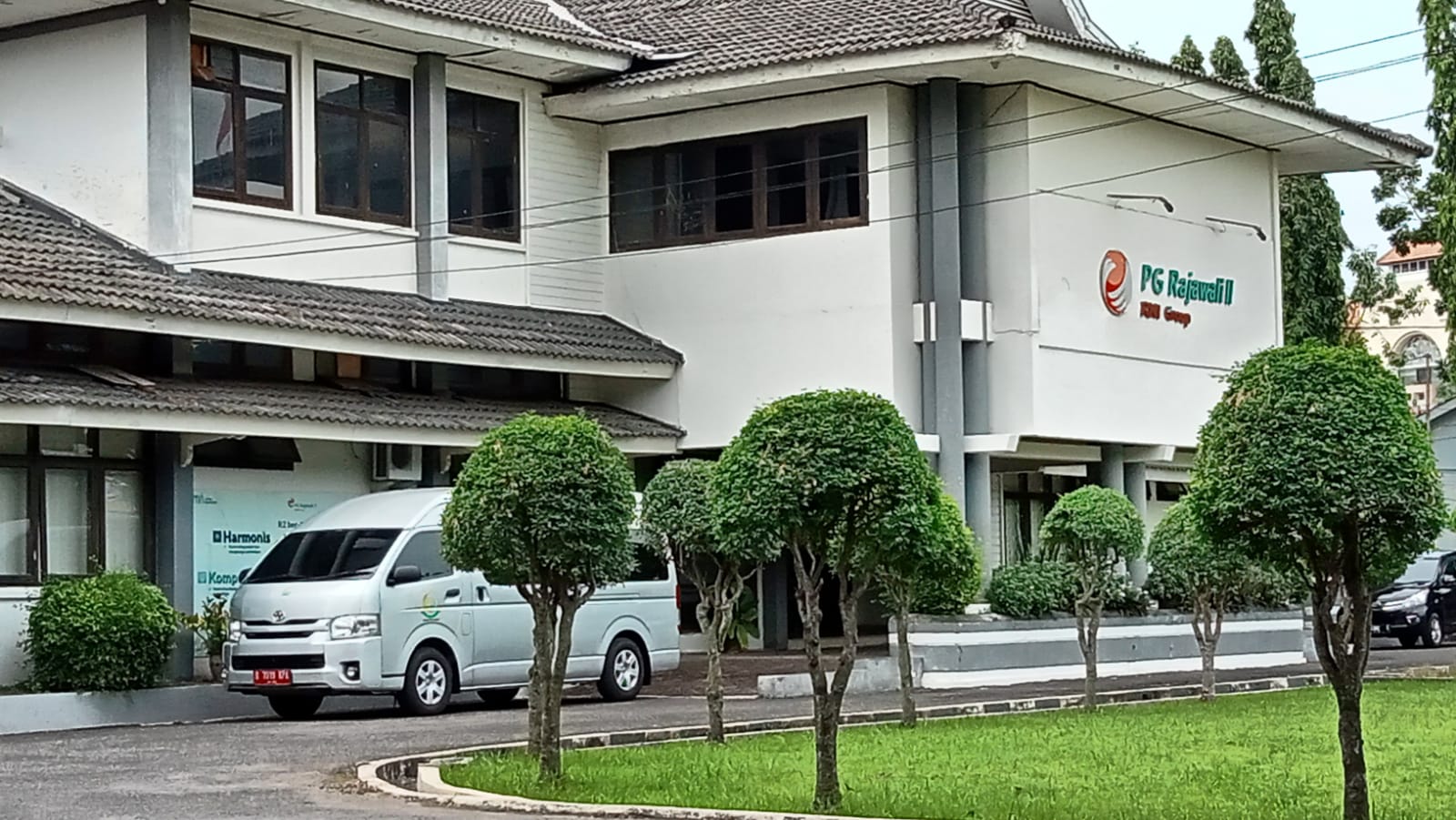 Breaking News: Kantor PG Rajawali Cirebon Digeledah Kejati Jabar, Waduh Ada Apa?
