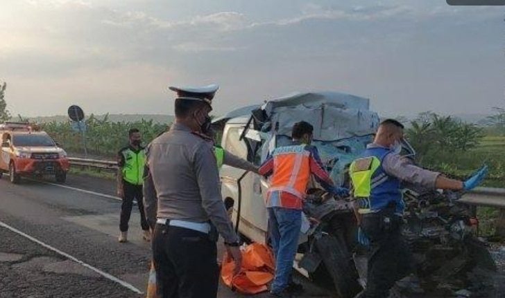 Kecelakaan di Tol Cipali, 2 Sopir Meninggal Dunia Usai Tabrakan Beruntun