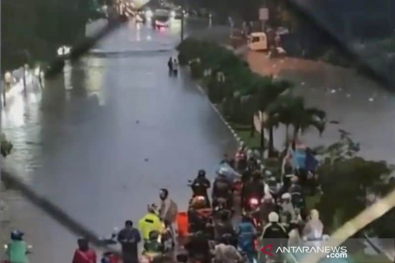 Banjir di Jalur Arteri Bandung-Cimahi