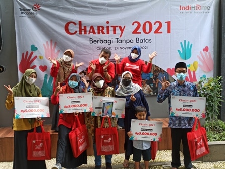 Witel Cirebon Tunaikan IndiHome Charity Berbagi Tanpa Batas