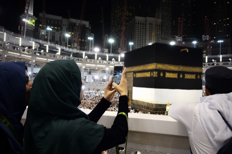 Saudi Larang Selfie di Masjidilharam dan Masjid Nabawi