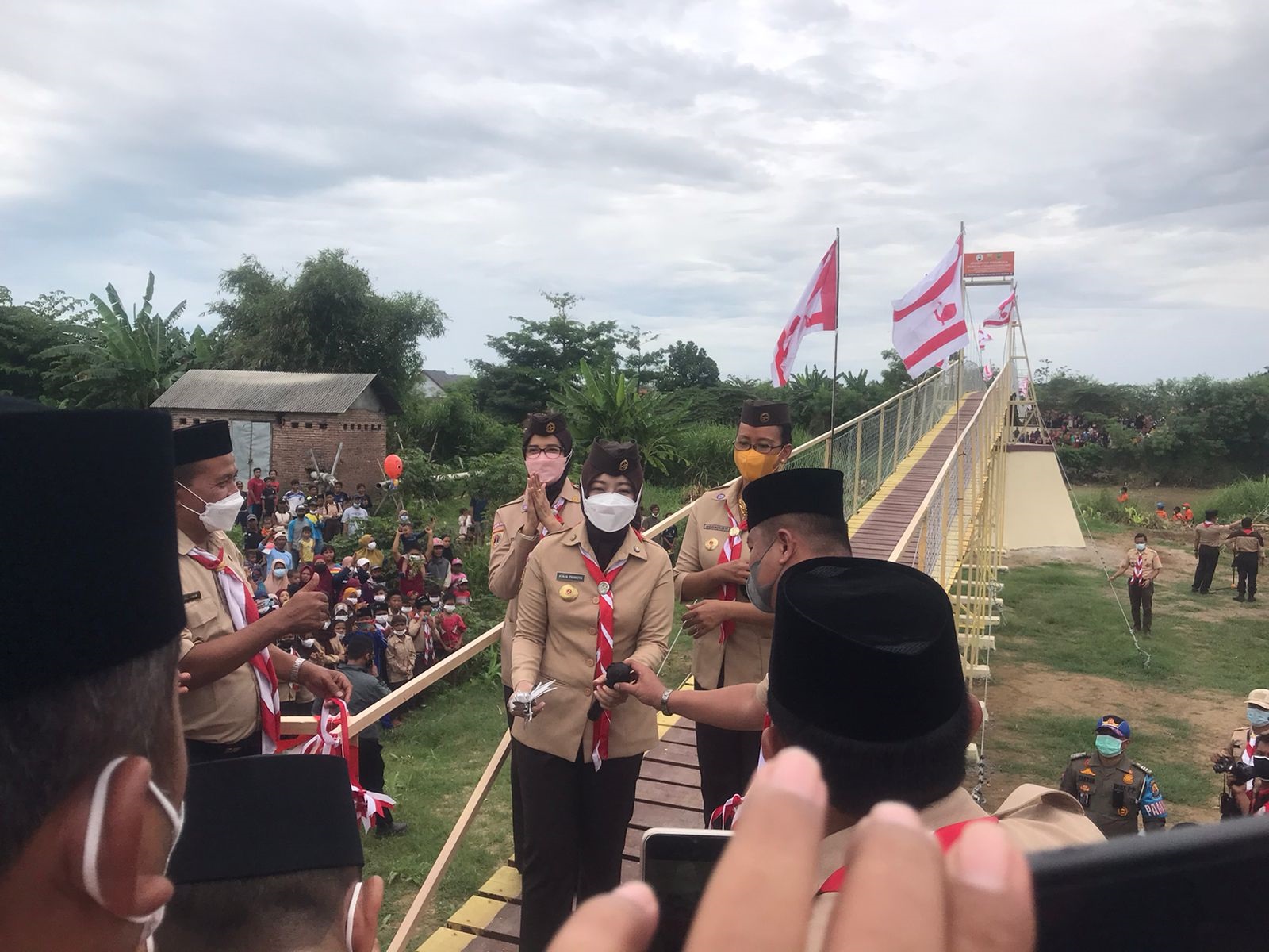 Jembatan Gantung Terpanjang di Losari Buatan Pramuka, Masuk Rekor Muri