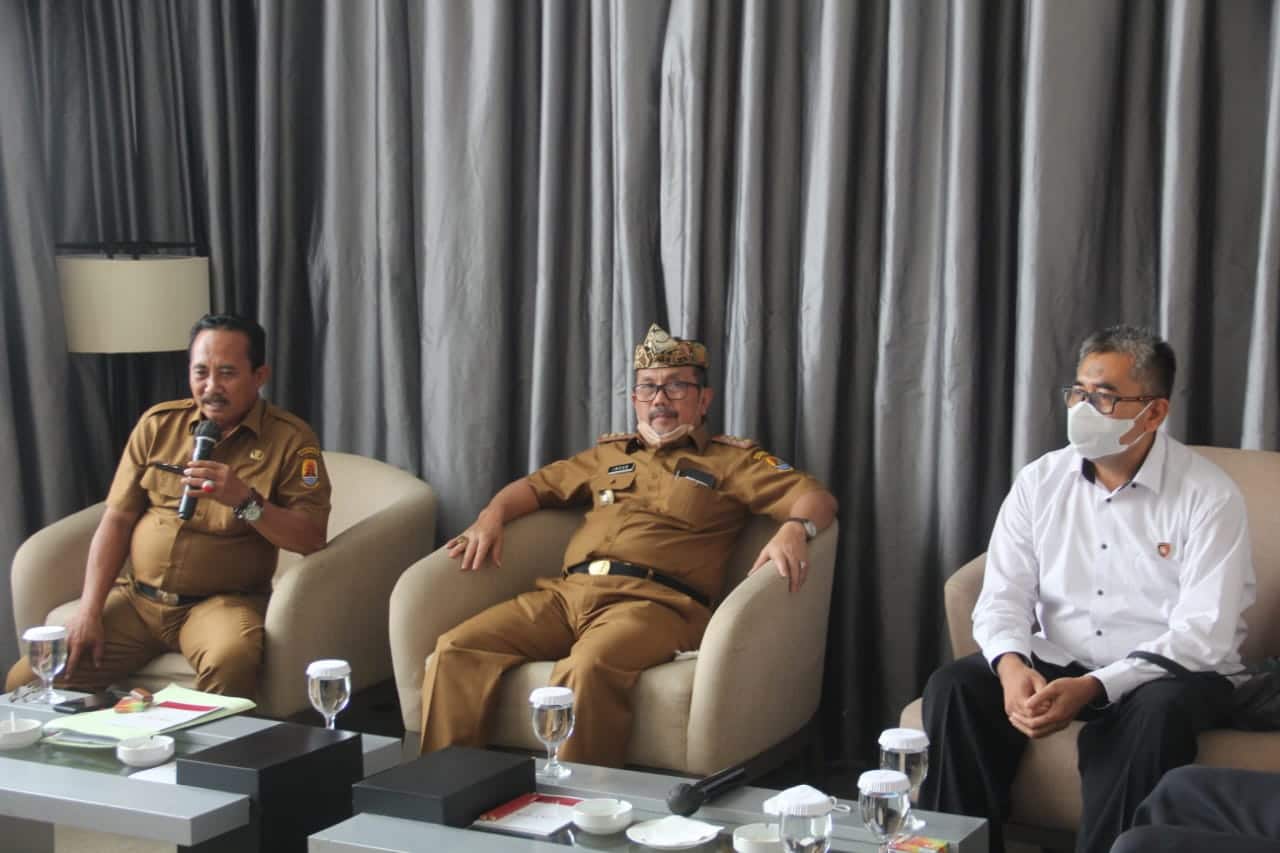 FSPMI Cirebon Raya Minta UMK Naik 10 Persen, Begini Respon Bupati Imron