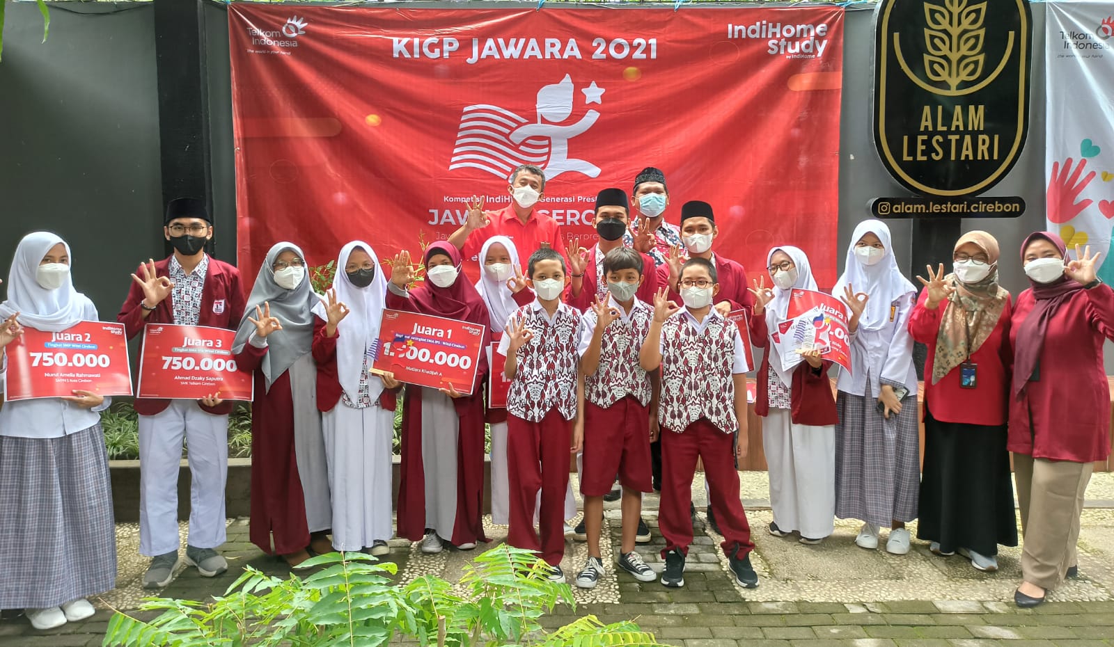 Pemenang KIGP di Witel Cirebon Diganjar Penghargaan