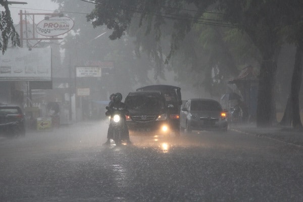 Prakiraan Cuaca Cirebon Hari Ini, Diguyur Hujan Sejak Pagi