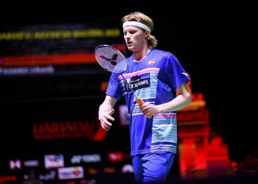 Antonsen Tiba-tiba Pamit, Jonatan Christie Langsung Lolos ke Semifinal