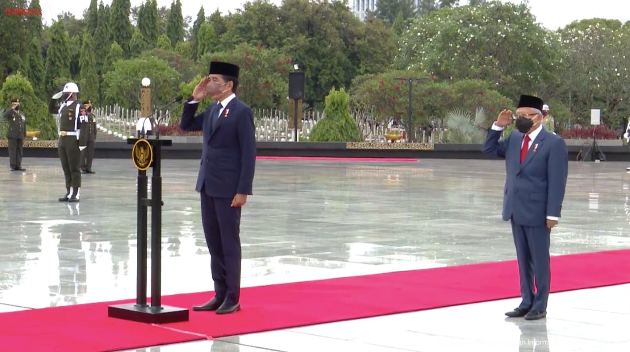 Hari Pahlawan 2021, Presiden Jokowi dan Wapres Maruf Amin Ziarah ke TMP Kalibata