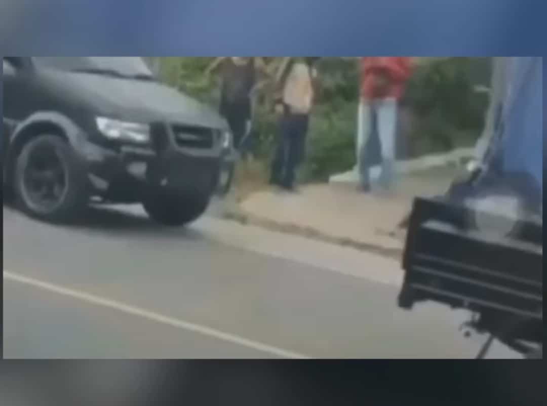 Penampakan Mobil Hitam yang Diduga Kecelakaan di Nagreg dan Bawa Jenazah Salsabila dan Handi