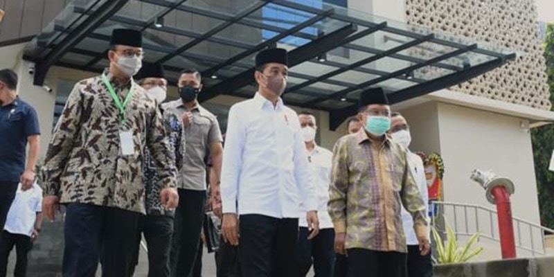 Peresmian Gedung DMI, Jokowi Diapit Anies dan JK Minta Masjid Tak Cuma Jadi Tempat Ibadah