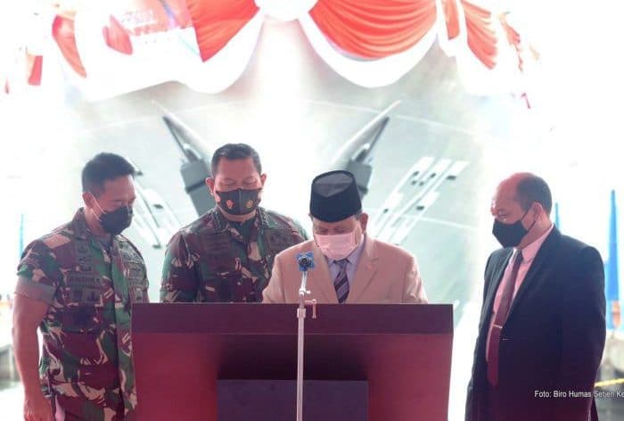 Prabowo Luncurkan Kapal Perang Buatan PT PAL Indonesia, Menjawab Ancaman Natuna?