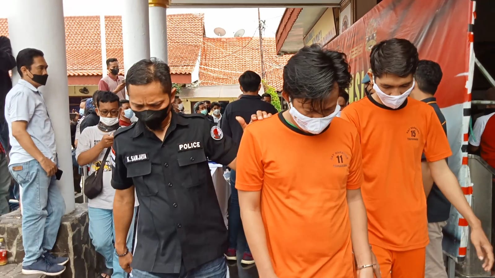 Edarkan Narkoba, 2 Pemuda Asal Kecamatan Gunungjati Ditangkap Satresnarkoba Polres Ciko
