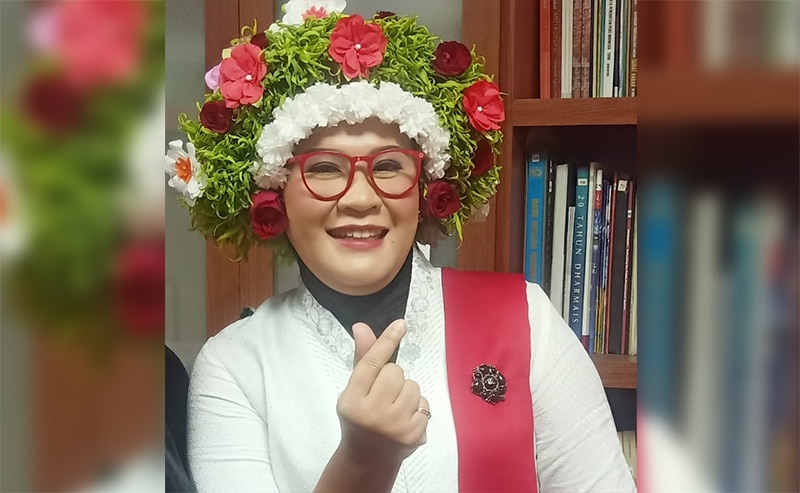 Anggunnya Bupati Indramayu Pakai Busana Gadis Ngarot di Anugerah Kebudayaan PWI