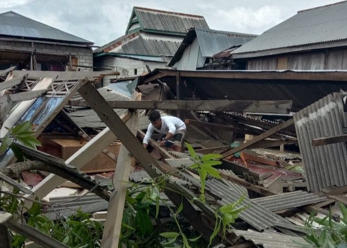346 Rumah Rusak, 770 Warga Mengungsi Akibat Gempa 7,4 Magnitudo di Laut Flores Timur
