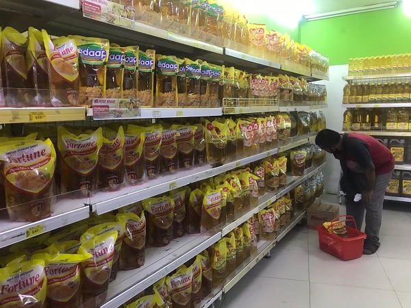 Aneh, Beberapa Merk Minyak Goreng Tiba-tiba Menghilang di Kota Cirebon, Susah Dicari di Mall, Supermarket, Lan