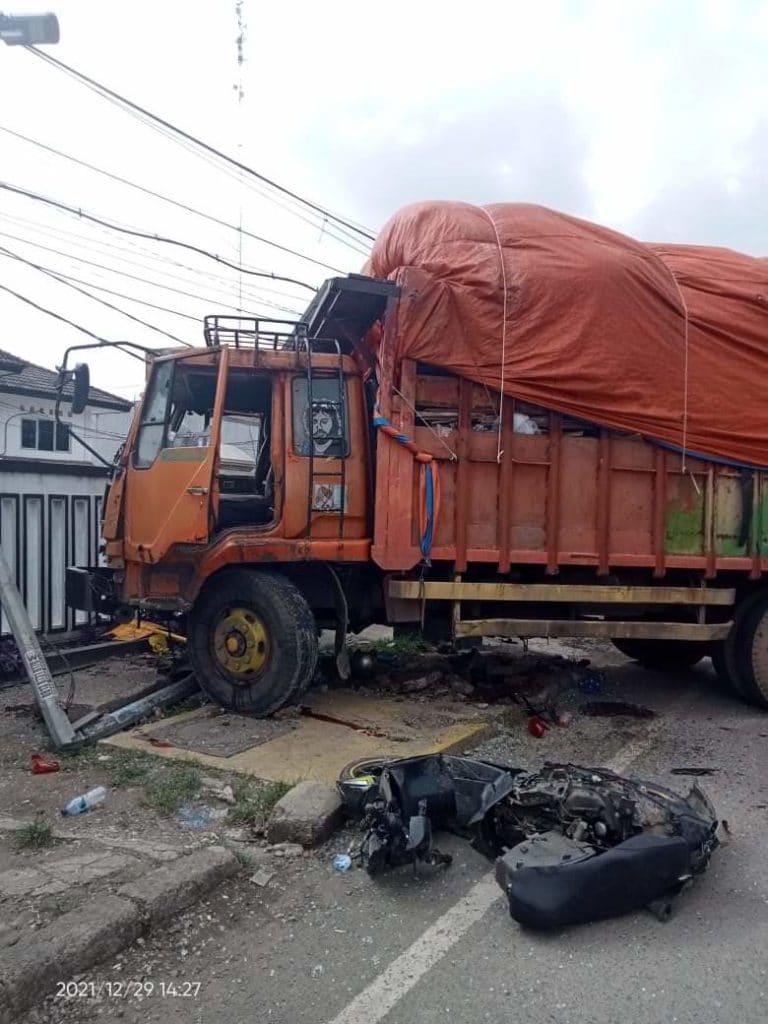 Polisi Tetapkan Sopir Truk Jadi Tersangka Kecelakaan Maut di Jalan Raya Klari
