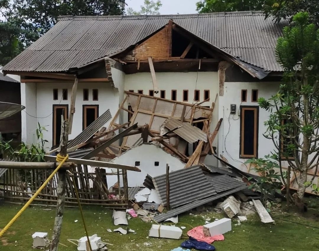 1.100 Rumah di Pandeglang Rusak karena Gempa di Sumur Banten