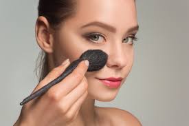 Agar Tampilan Makeup Tahan Lama, Lakukan 7 Langkah Ini…
