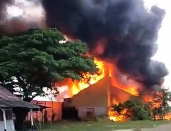 Breaking News: Gudang BBM di Lohbener Indramayu Kebakaran