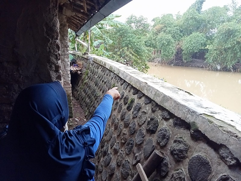 Banjir di Drajat Kota Cirebon, Warga: Air Keluar dari Tanah dan Retakan Tanggul