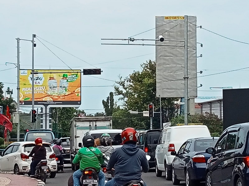 CCTV Lampu Merah Kota Cirebon Pakai Blitz, untuk E Tilang, Jepret, Serasa Difoto