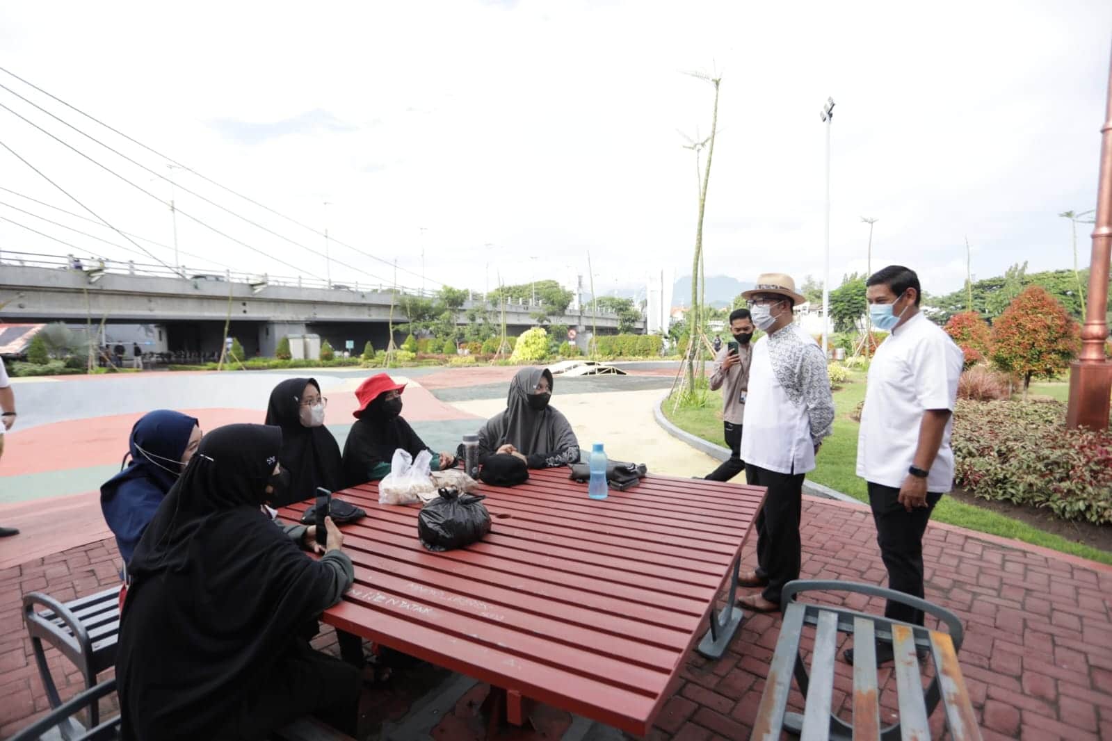 Berkunjung ke Kediri, Ridwan Kamil Diminta Poles Jembatan Tertua di Dunia