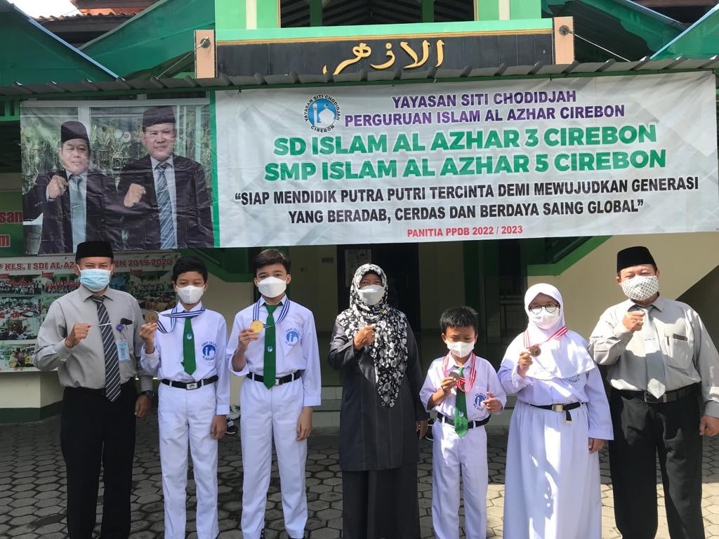 SD-SMP Islam Al Azhar Cirebon Borong Juara OSA 2022
