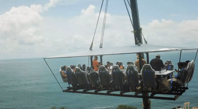 Ngopi In The Sky Gunung Kidul Viral, Gondola Ditarik Crane Barang, Roy Suryo: Ini Berbahaya