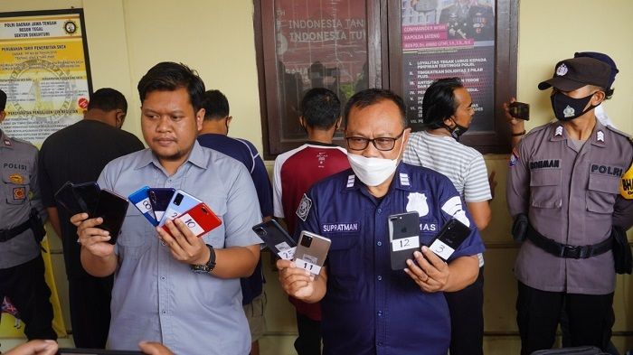 Pencuri HP Asal Cirebon Pura-pura Ikut Pengajian di Tegal, Gasak Puluhan HP Jamaah