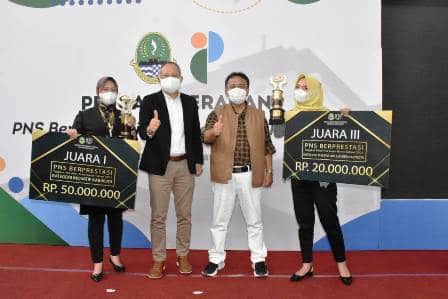Sumedang Raih Dua Penghargaan pada Anugerah PNS Berprestasi Jawa Barat