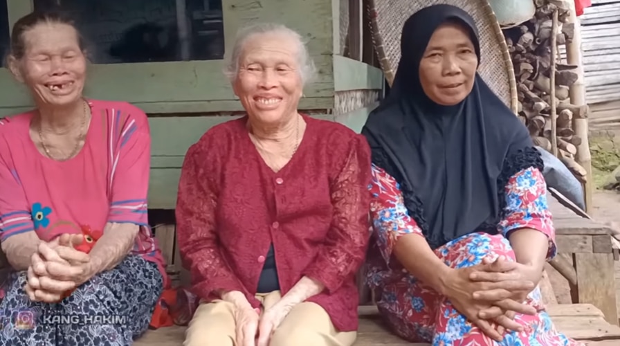 Kerap Diejek, Dua Nenek Asal Majalengka Tidak Menikah Hingga Tua