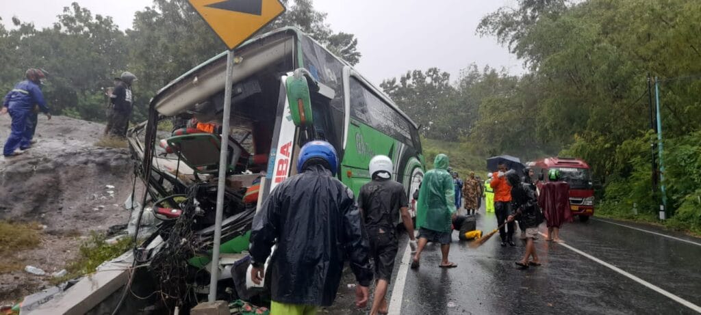Kecelakaan Bus Pariwisata di Bantul, 13 Orang Meninggal Dunia