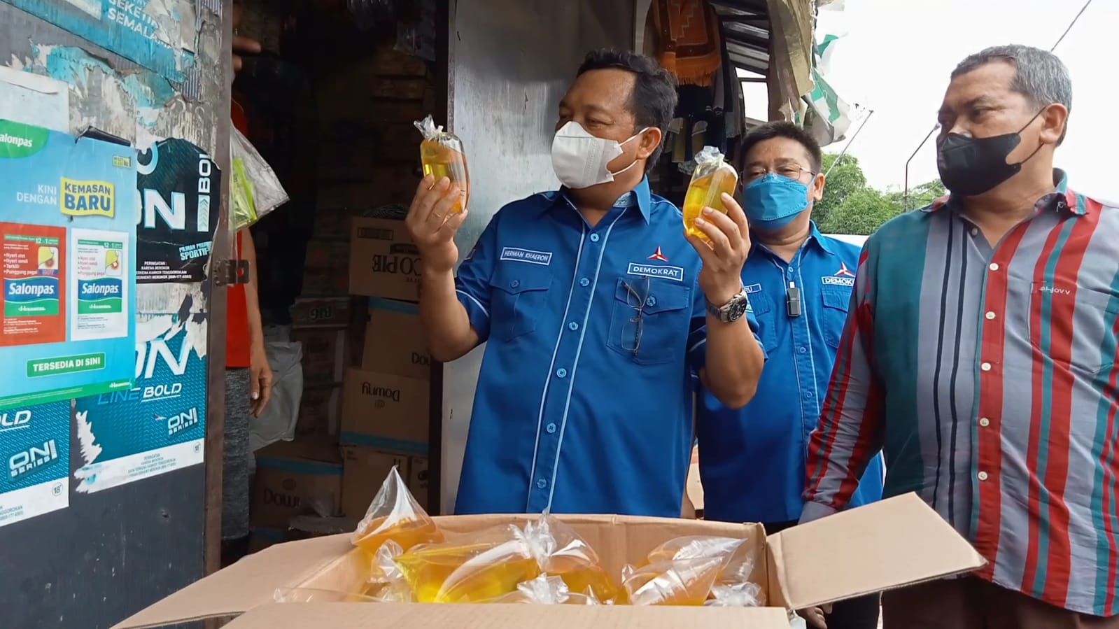 Herman Khaeron Sidak Minyak Goreng, Ini yang Ditemukan di Pasar Harjamukti Cirebon