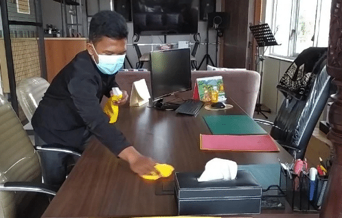 Kisah Hafiz Alquran Jadi Cleaning Service di Kantor Polisi, Dapat Tawaran Lebih Tinggi