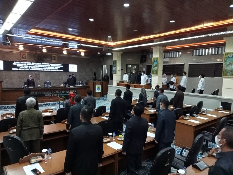 Pergantian Ketua DPRD Kota Cirebon, Rapat Paripurna Sedang Berlangsung