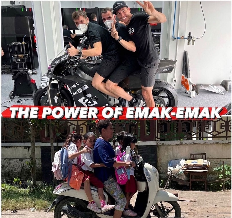 Kocak! Aleix Espargaro Tirukan The Power of Emak-emak di Atas Motor MotoGP
