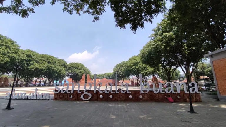 Sudah Rampung, Alun-alun Kasepuhan Bakal Diresmikan Gubernur Jawa Barat Ridwan Kamil