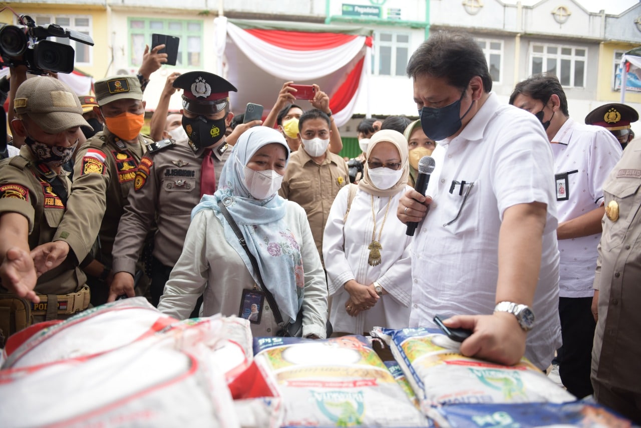 Menko Airlangga: Pemerintah Terus Berkomitmen Menjamin Ketersediaan Bahan Pangan untuk Masyarakat