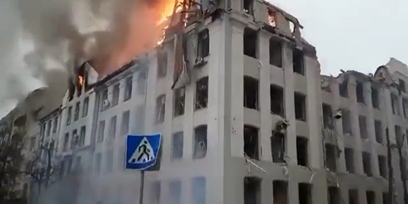 Gedung Administrasi Nasional di Kharkiv Dibombardir Rudal Rusia